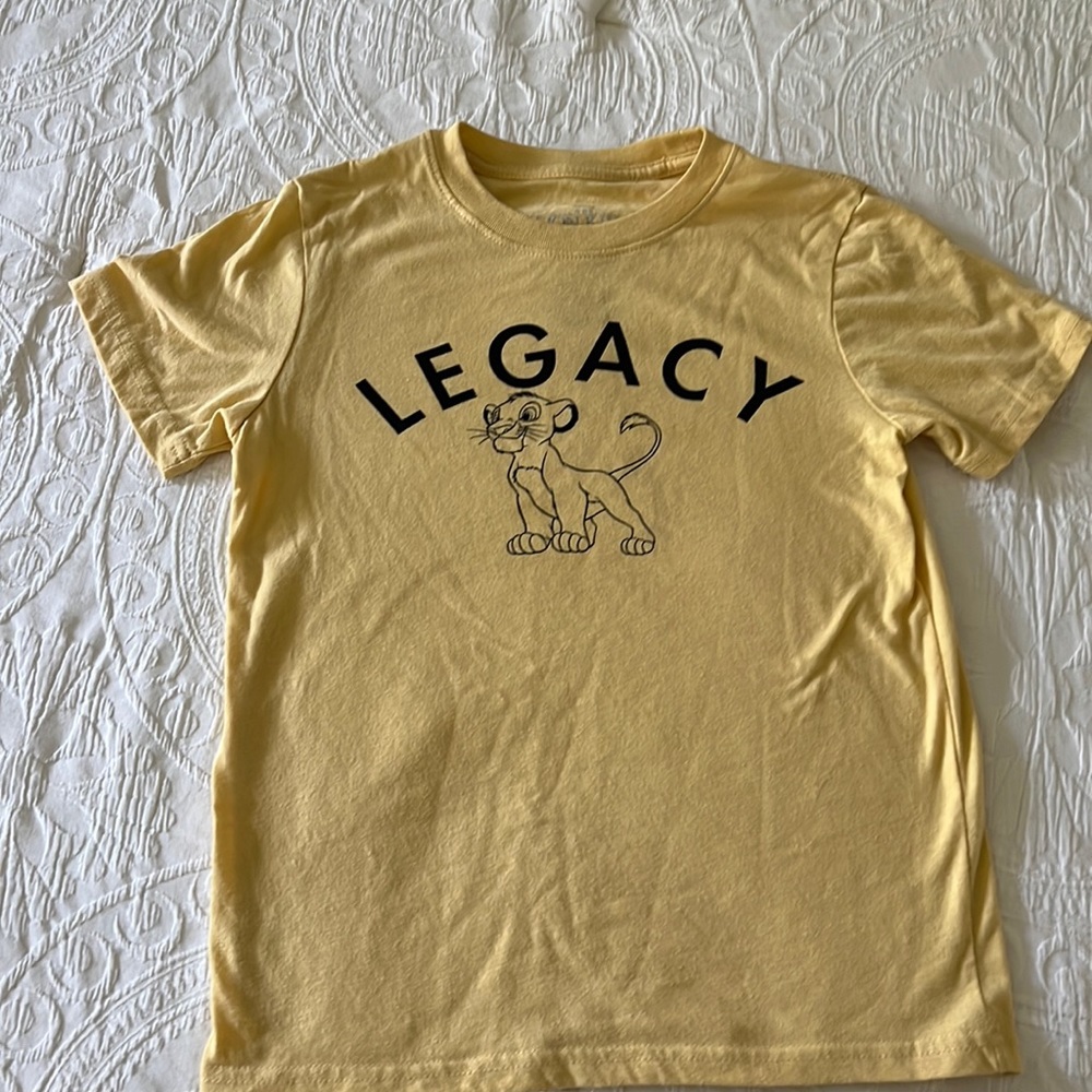 Boys lion king shirt
